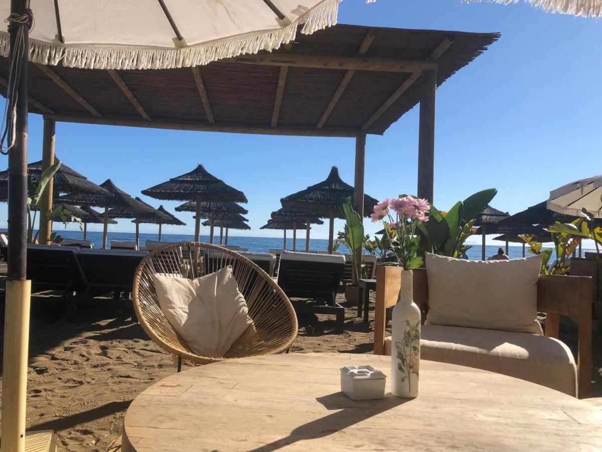 Apartment In El Presidente Beach Side New Golden Mile Estepona Eksteriør billede