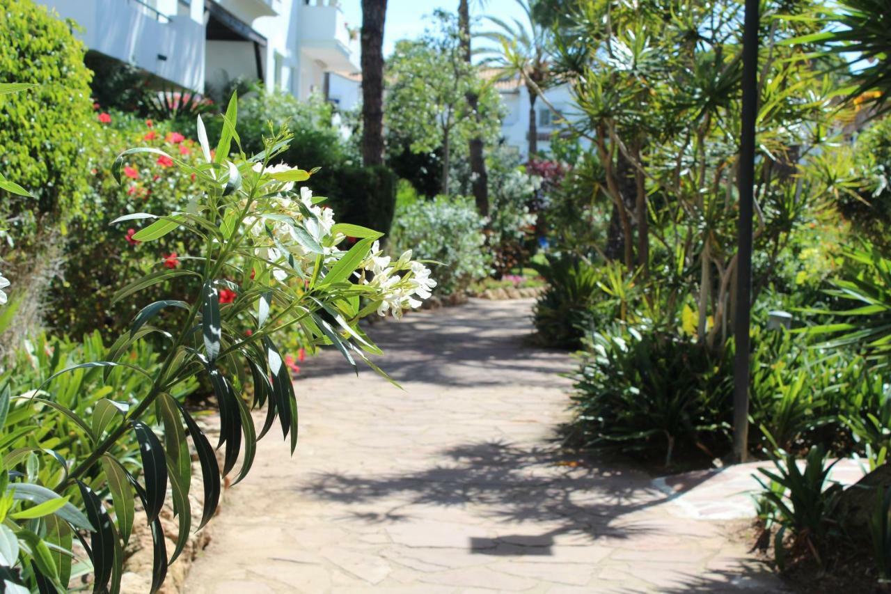 Apartment In El Presidente Beach Side New Golden Mile Estepona Eksteriør billede